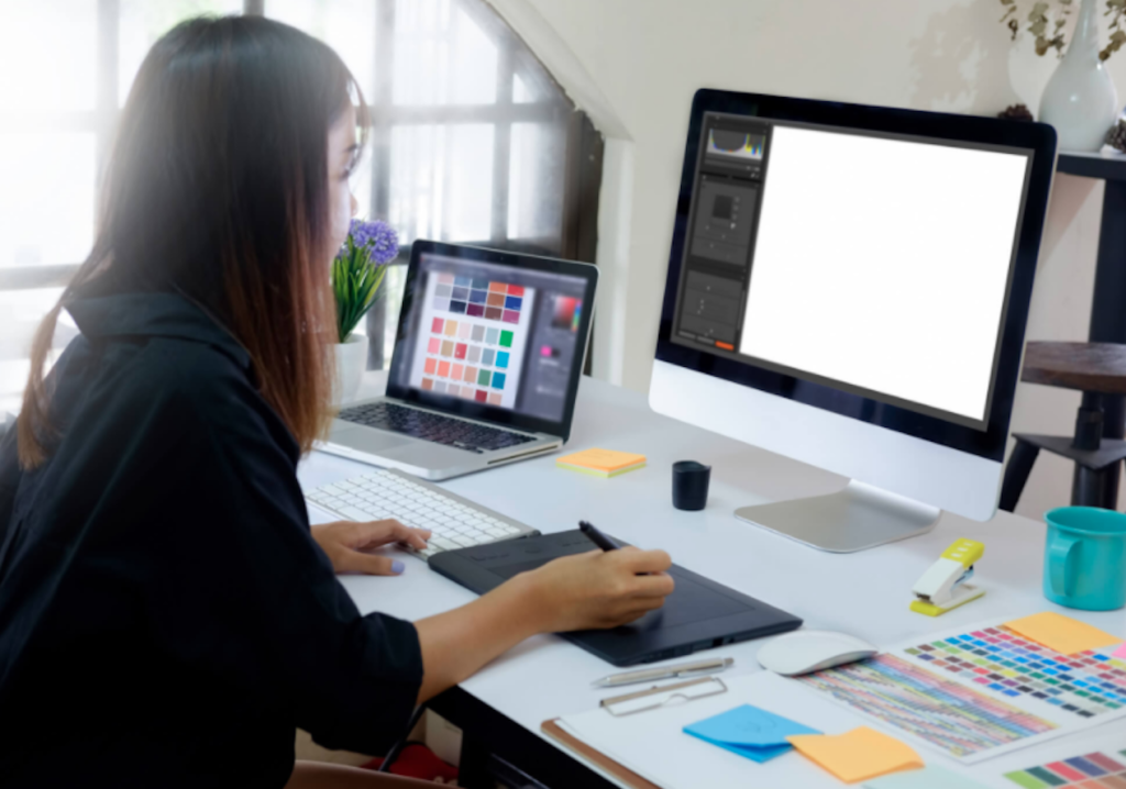 How do I start as a freelance graphic designer? 