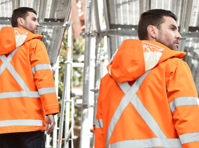 5 Factors You Need to Know When Buying High-Visibility Workwear