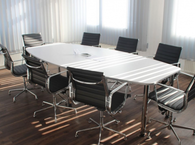 Top 5 Factors To Consider When Booking A Meeting Room