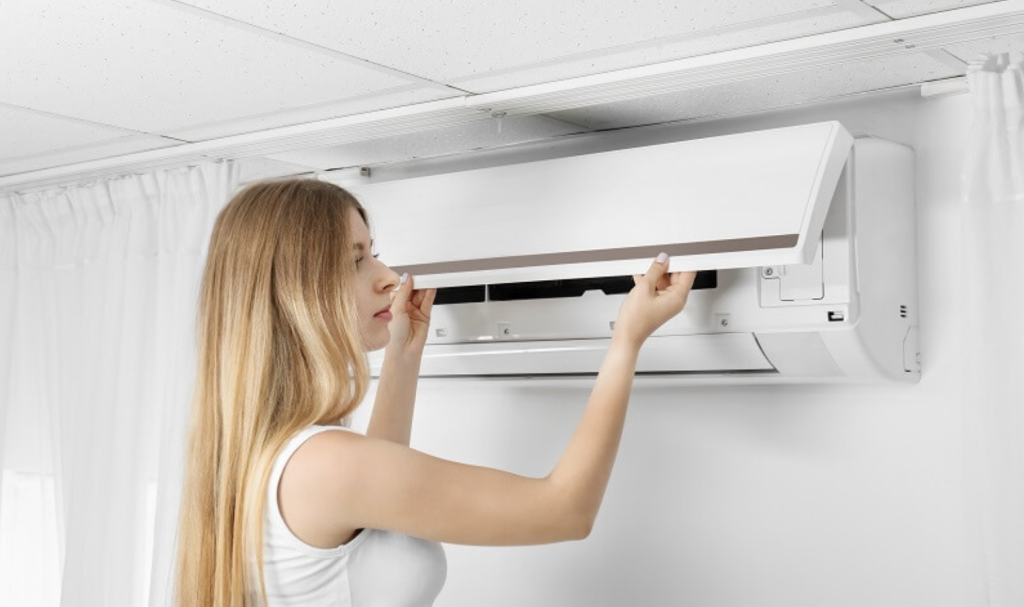 What are the common causes of air conditioner failures?