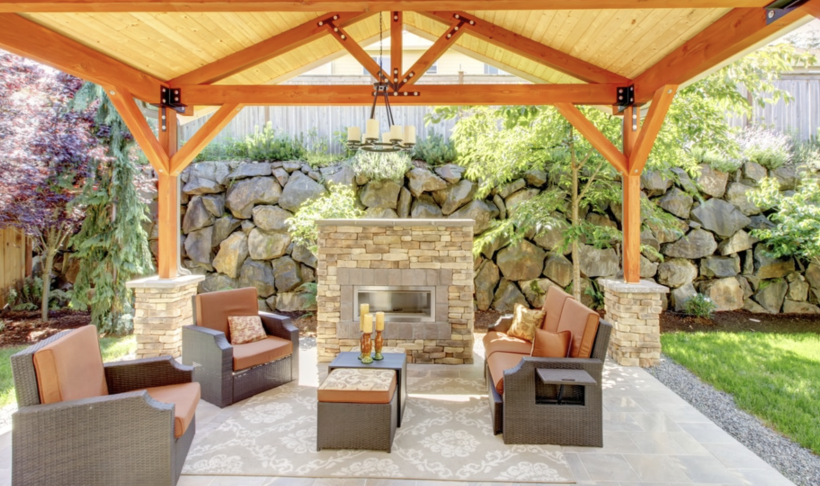 4 Tips for the Ultimate Backyard Entertaining Space