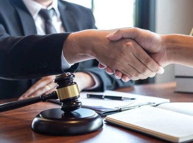 4 Reasons Why Hiring a Real Estate Lawyer is Beneficial