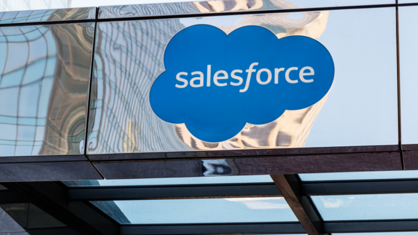 6 Reasons to Sync Your Data From Snowflake to Salesforce
