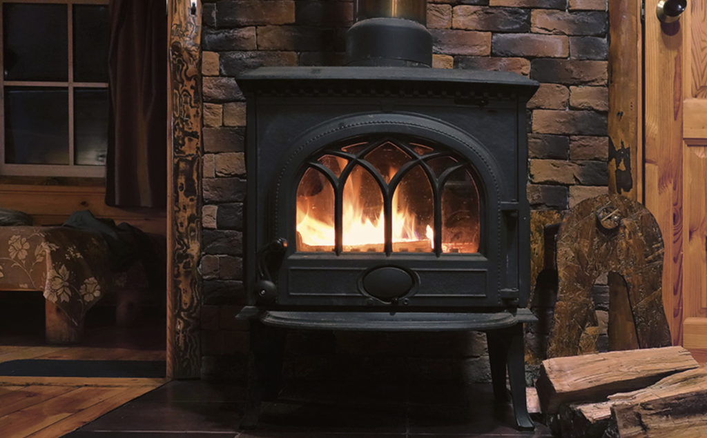 4 Tips for Getting the Best Wood Stove for Winter