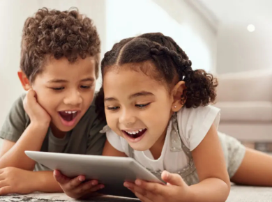 5 Ways to Use Tech to Nurture Your Social Life