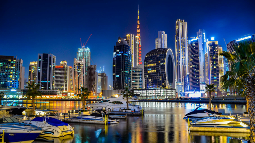 Immerse Yourself in Dubai's Contemporary Entertainment Scene